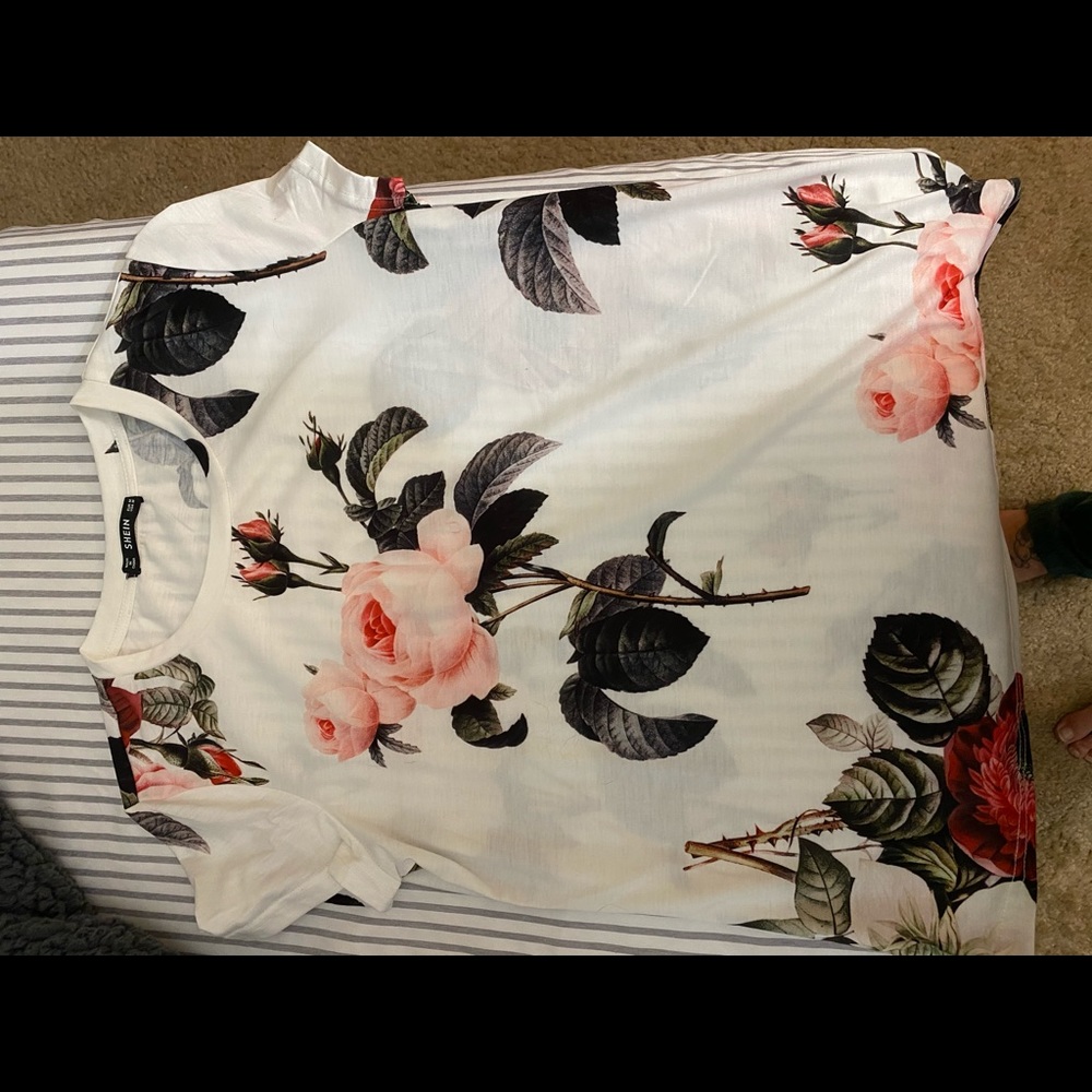 Women’s T-shirt